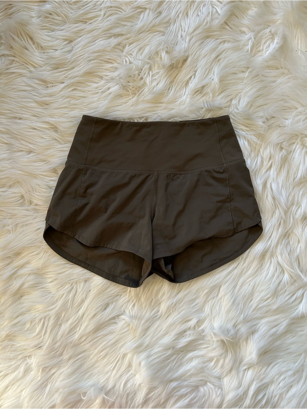 Lululemon Speed Short 2 1/2" in Dark Olive, Size 2
